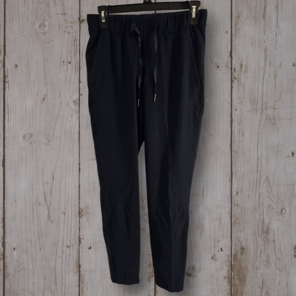 Lululemon Navy Athletic Activewear Jogger Pants Size 4